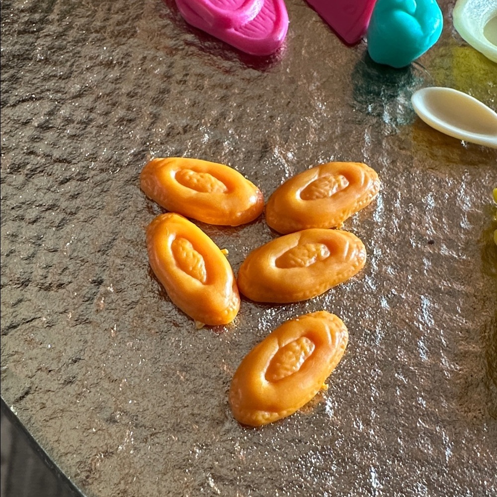 Vintage 90s Barbie Kitchen and Food Bundle - Picture 4 of 9